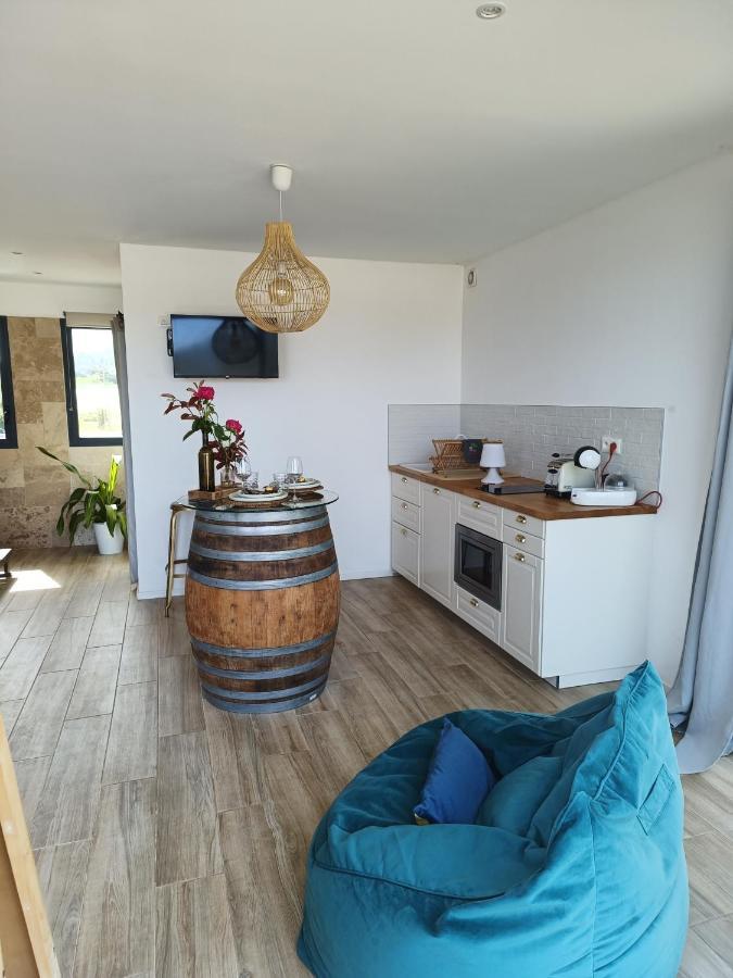 Le Pavillon Des Pivoines Bed and Breakfast Ιέρ Εξωτερικό φωτογραφία